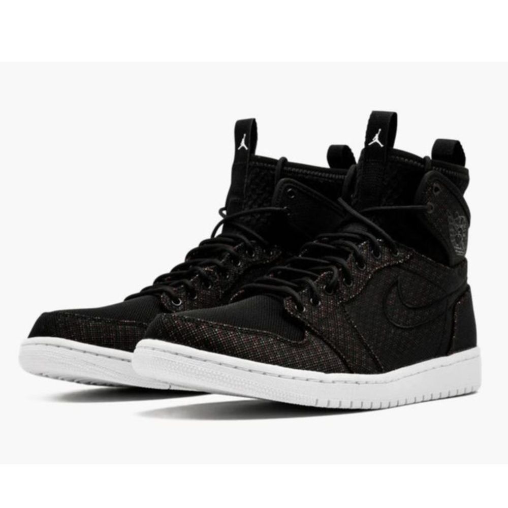 SOLD! AIR JORDAN 1 Retro Ultra High Sneakers 11.5 - Picture 1 of 9